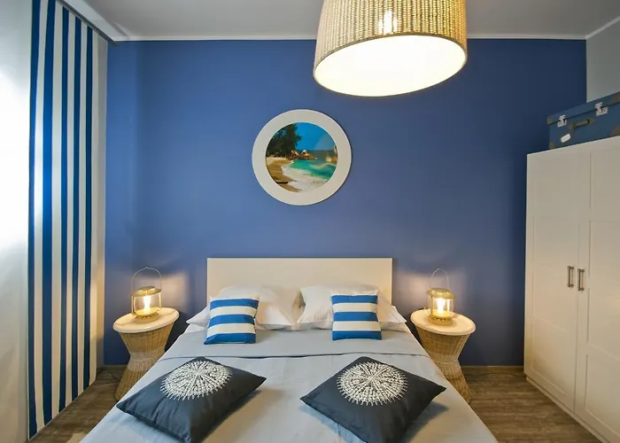 y Marina House