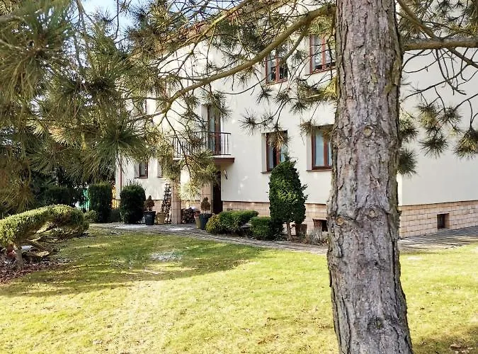 Ohotelik W Poniatowej