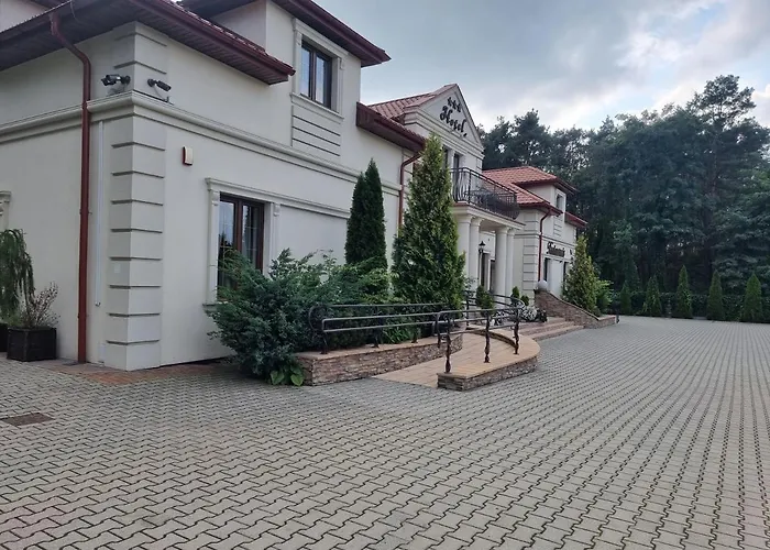 Dworek za Lasem