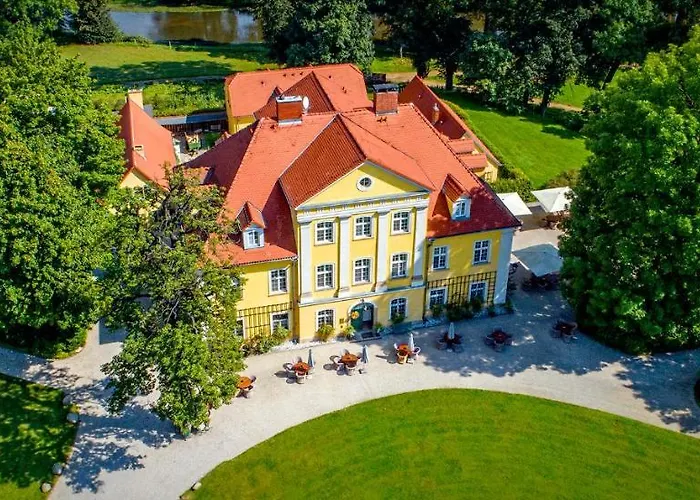 Pałac Łomnica Karkonosze - Schloss Lomnitz Riesengebirge