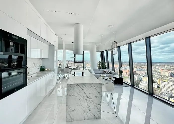 White Sky 20 Hanza Tower- Free Parking
