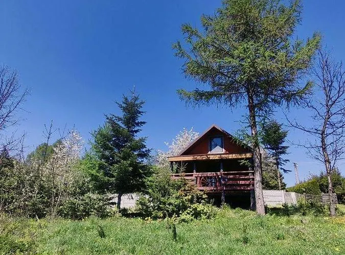 Domek na Wzgórzu Hucisko , Polska