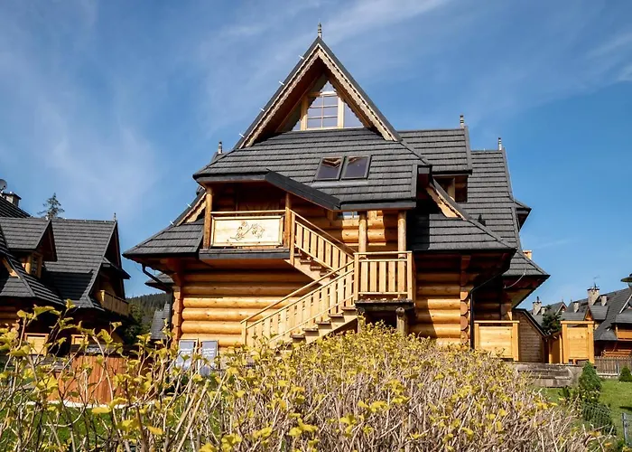 Mountain Base - Dwupoziomowy apartament Przy lesie II z prywatnym jacuzzi w Kościelisku