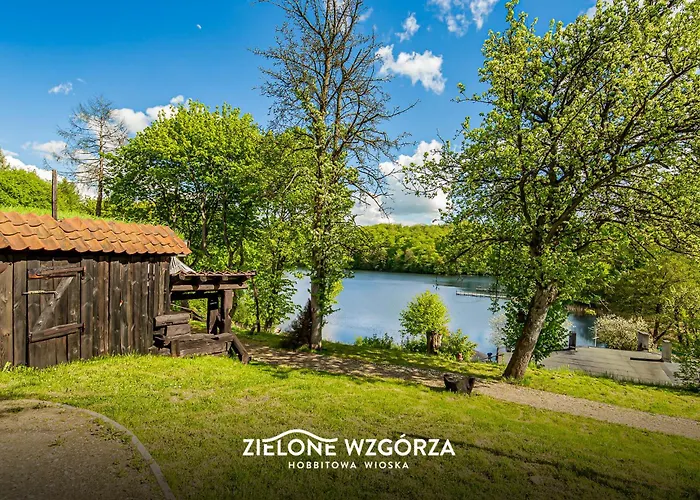 Zielone Wzgorza - Hobbitowe Domki Na Kaszubach