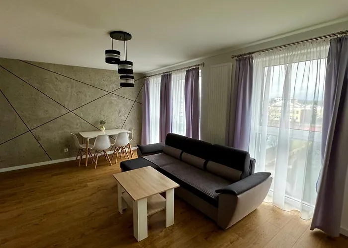 Jurajska Plaza - Nowoczesny apartament z osobną sypialnią, KLIMATYZACJA, Parking prywatny GRATIS - Kielce