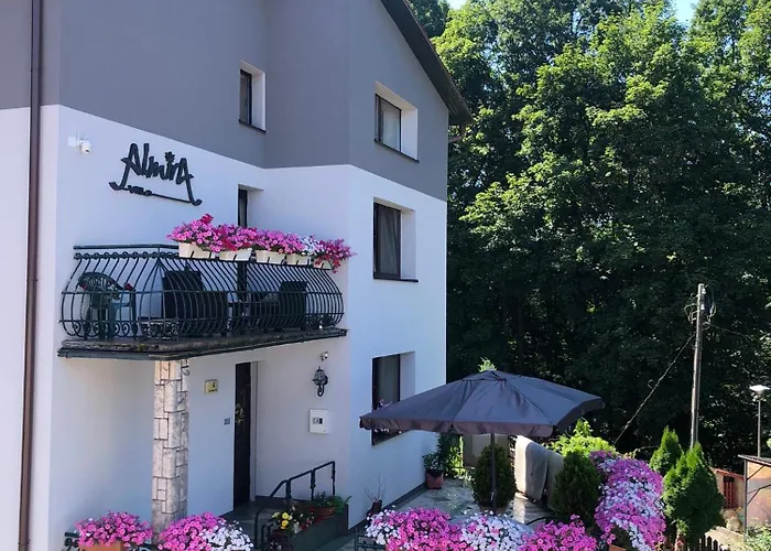 Villa Almira
