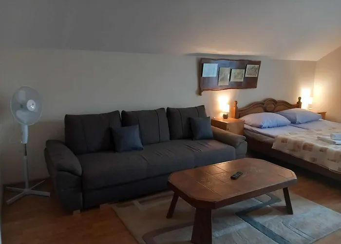 Villa Aura
