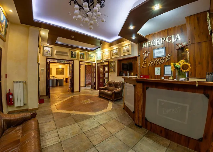Hotel Everest