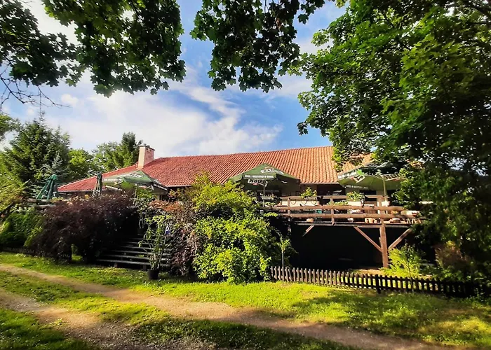 Straznica Komtura Mikołajki, Polska