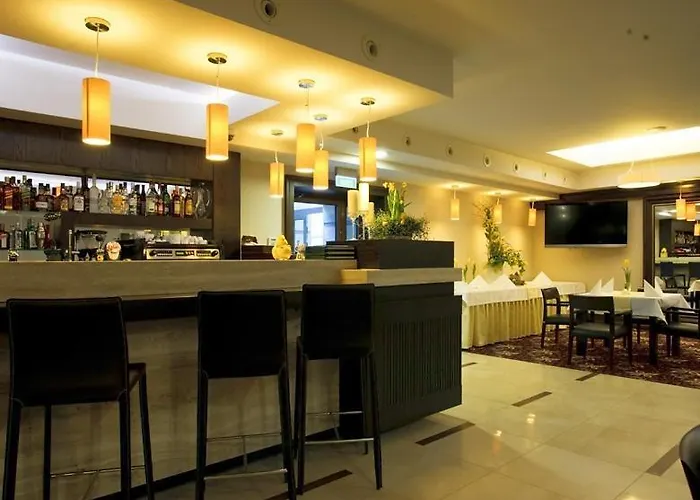 -Restauracja Platan