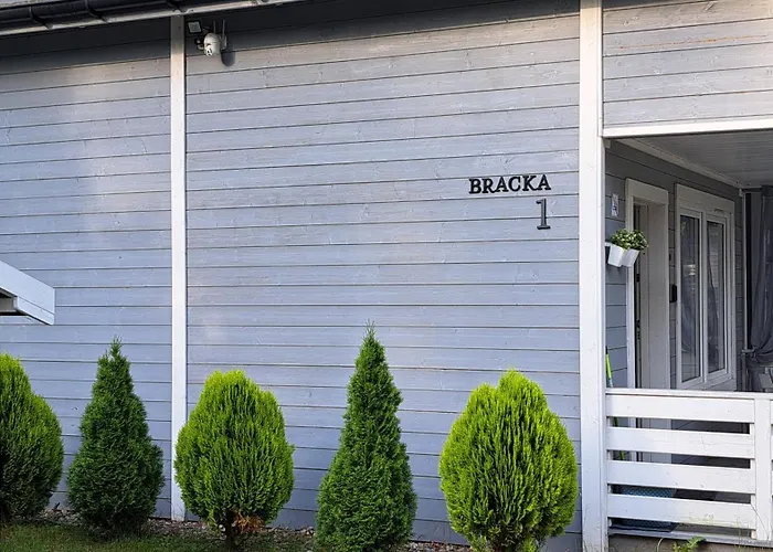 Pobierowo Bracka 1