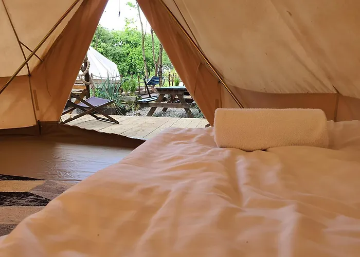 Glamping Lawica- Splywy Przelomem Bardzkim