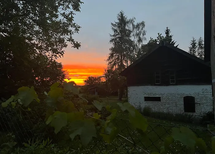 Domek nad jeziorem z prywatnym pomostem, Mazury, Domek Fruzia Jora Wielka, Polska