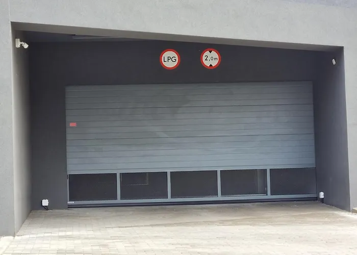 Q Apart Enter- 2 Pokojowy Klimatyzowany Przy Manufakturze Z Garażem Gratis