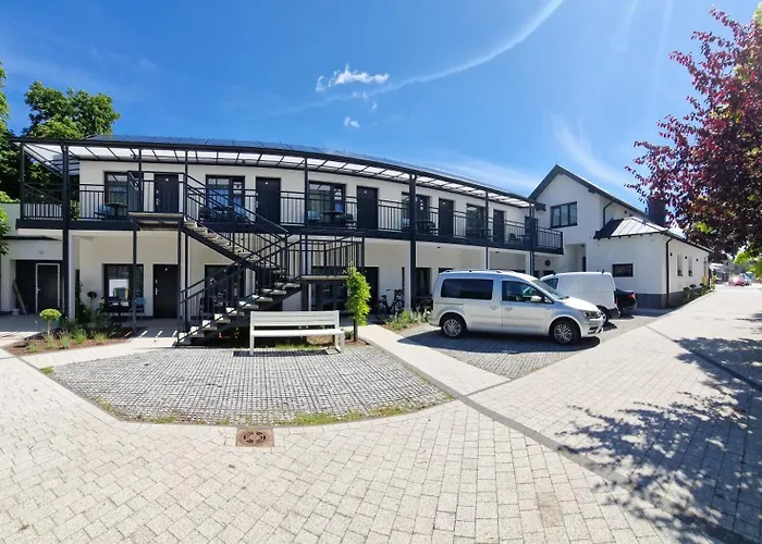 Dom gościnny z restauracją - Rejs