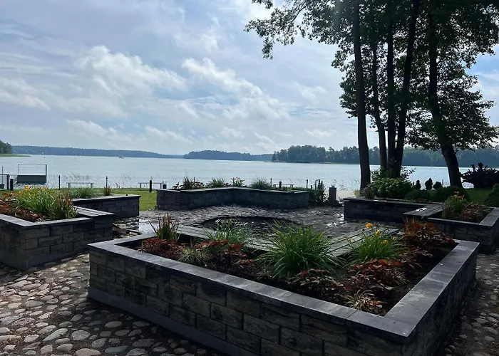 Oficerski Yacht Club Pacyfic