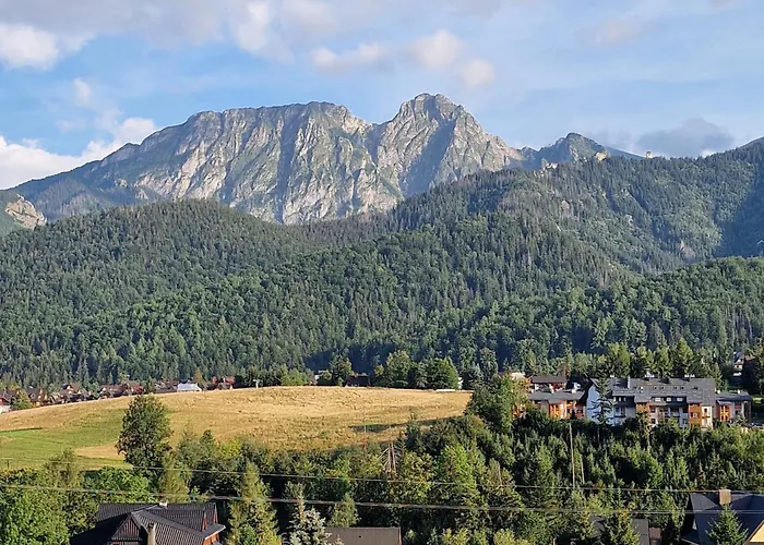 Góralska Antresola Z Widokiem Na Giewont