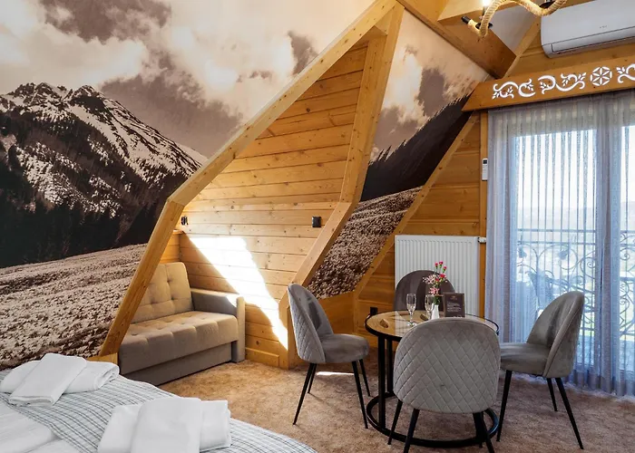 Apartamenty Małe Ciche z jacuzzi ogrodowym, widokiem na TATRY i SKY WALK