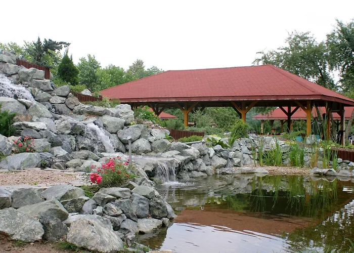 Hotel z Sanatorium Uzdrowiskowym Knieja Spa&Wellness