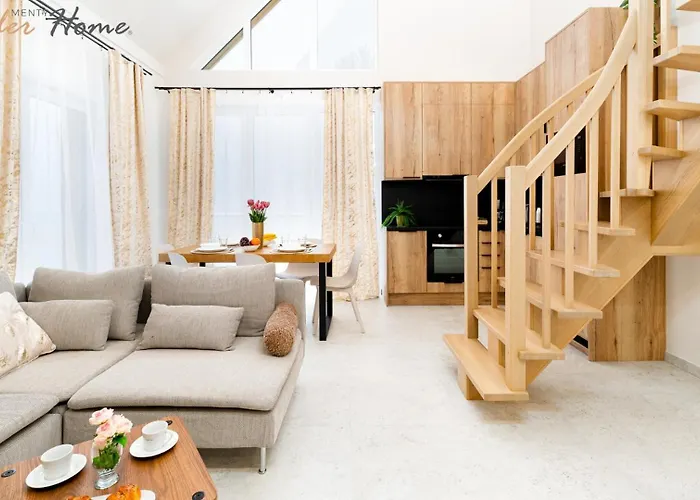 Wonder Home - Domki Hillside tuż przy stoku narciarskim - na terenie kompleksu plac zabaw i zewnętrzna siłownia, sklep, parking