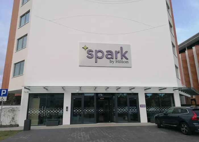 PINEA Apartament z widokiem na morze z basenem i SPA przy plaży