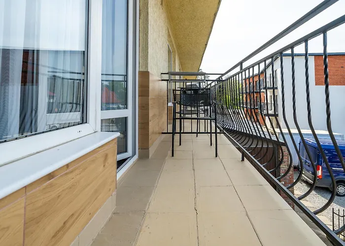 MAX Apartamenty - Pokoje - Domki - Restauracja - Basen