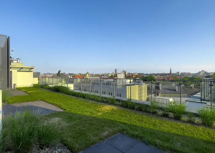 Urban Apartments Opolska 10 No 89 - Rooftop Garden - Free Garage