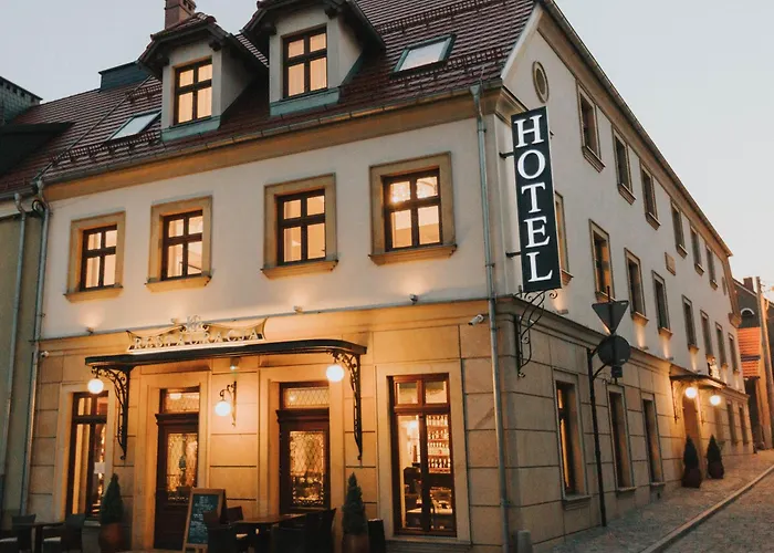 Hg Hotel Toszek, Polska