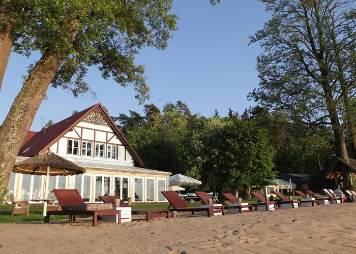Jabłoń Lake