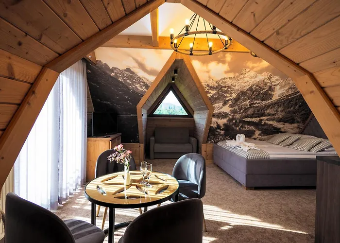 Apartamenty Małe Ciche z jacuzzi ogrodowym, widokiem na TATRY i SKY WALK