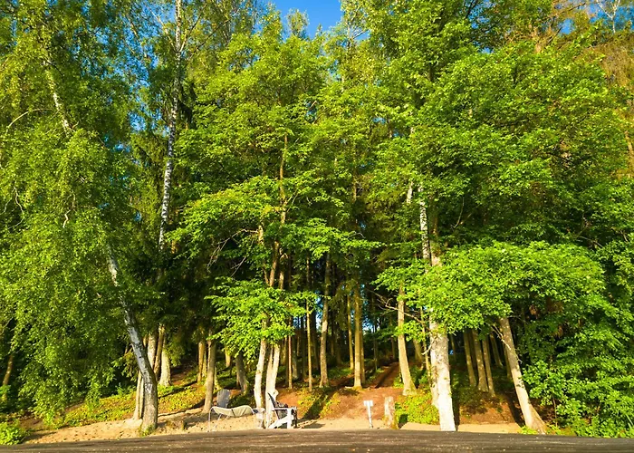 Domek nad jeziorem