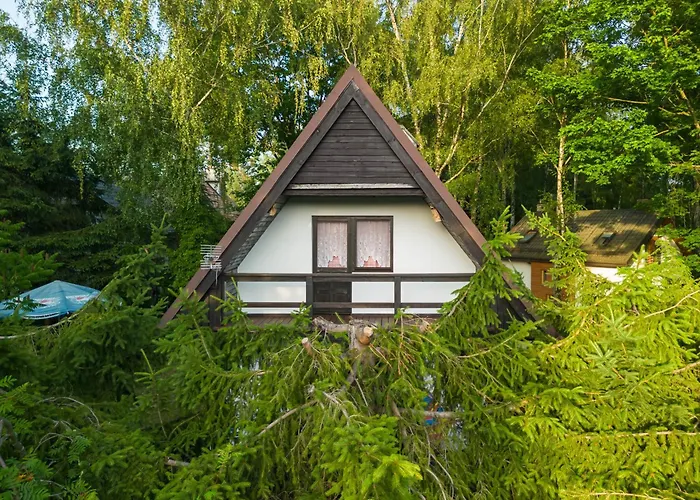 Domek nad jeziorem