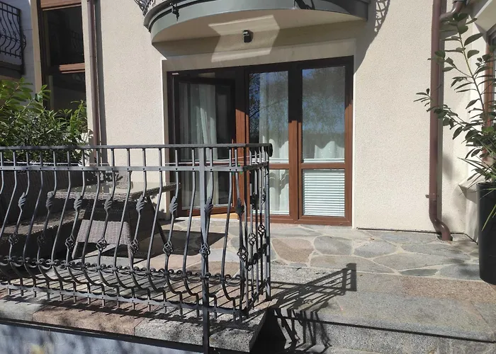 Karla, apartamenty i pokoje w Dębkach