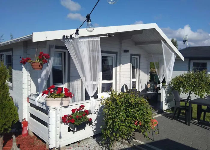 LA MER USTKA Z Własnymi Ogródkami- Balia Z Jacuzzi, sauna, rowery