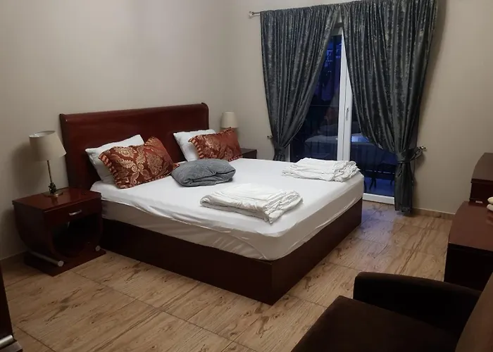 Villa Tropico śniadanie obiadokolacja letni basen 5,5m jacuzi 2,5m czynne non stop