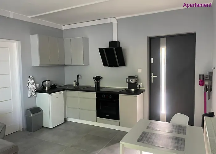 Sizen Rewal - Pokoje Gościnne Noclegi Apartament z osobnym wejściem Taras Wi-Fi, Polska