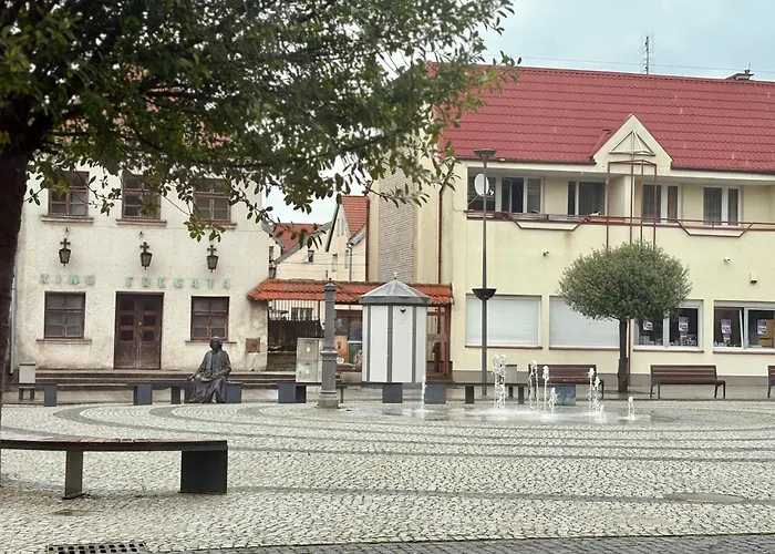 Pod Wzgórzem Bed&Breakfast