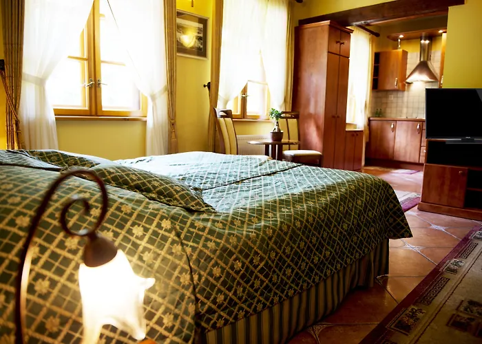 Hotel Dworek Wapionka Gorzno , Poland