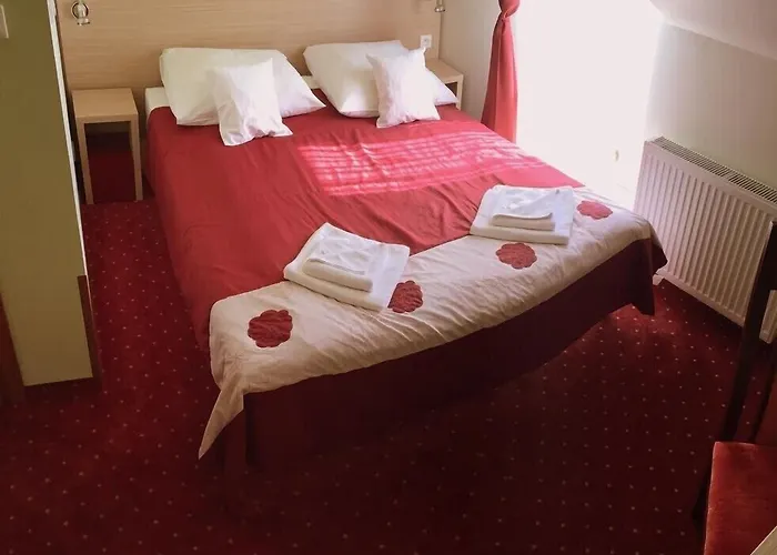 Vinci Hotel Airport
