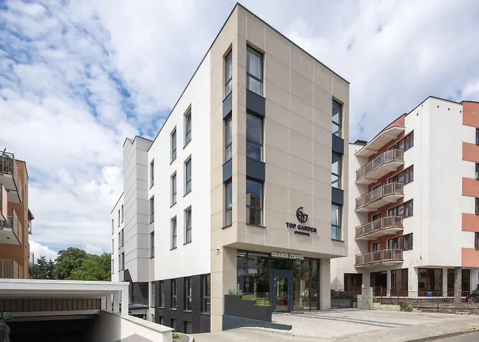Top Garden Aparthotel