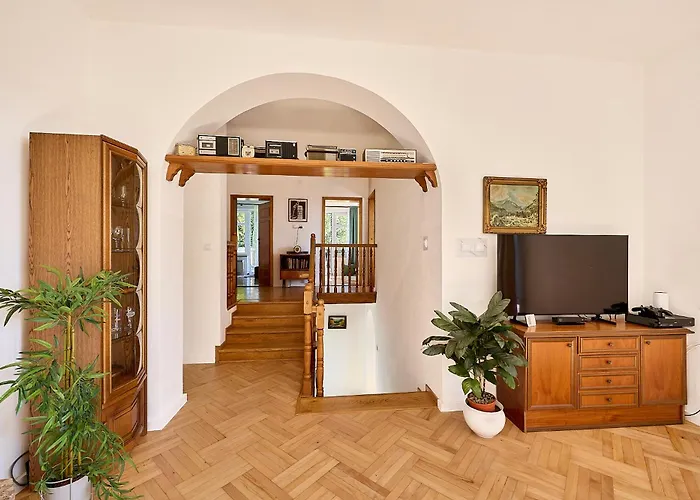 Beskidzka 100 - SAUNA BALIA BASEN Widok Na Góry I Jezioro