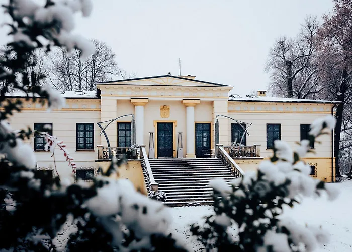 Pałac W Małkowie