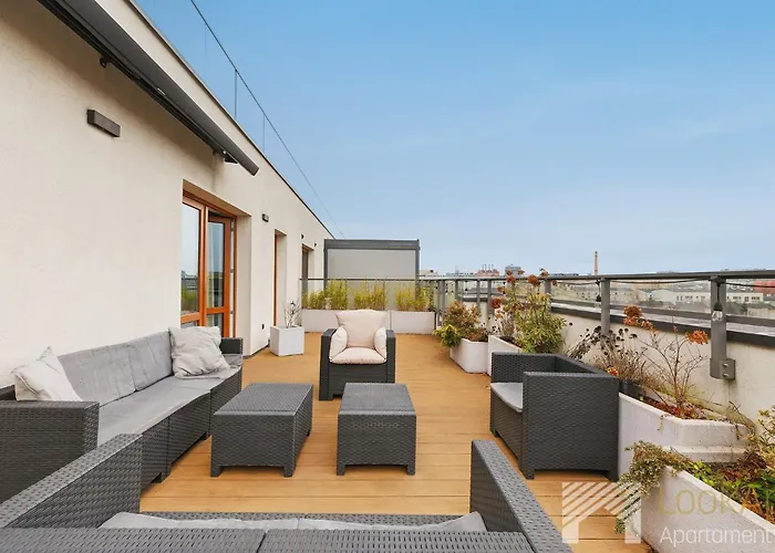 Ilumino City View Terrace By Lookap