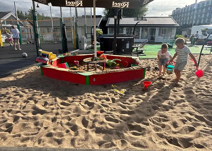 CAMP NORD Mielno Resort- komfortowe domki centrum