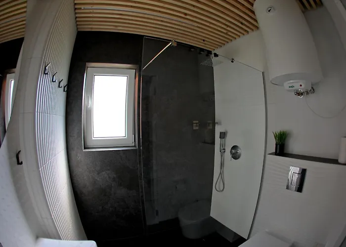 Gwiazda Mogielicy basen&balia, sauna