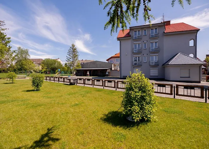Willa Szamotulanka - Pokoje Wakacyjne Rewal - Plac Zabaw&Grill - by Noclegi Renters