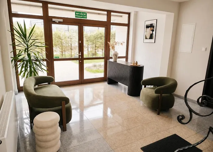 Karla, apartamenty i pokoje w Dębkach