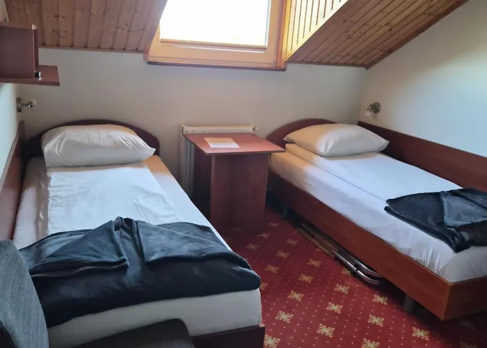Domki, Apartamenty I Restauracja Włóczęga