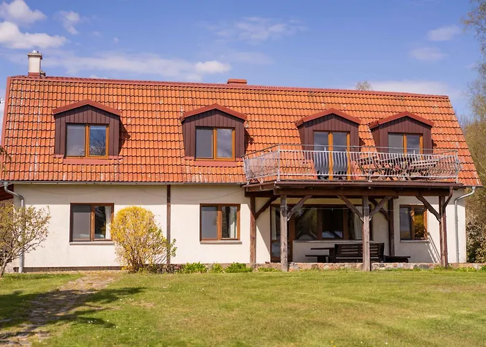 Wypoczynek na Kaszubach przy jeziorach i lasach Mokrzyn, Polska