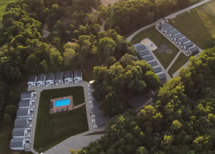 Lumi Resort Domki letniskowe